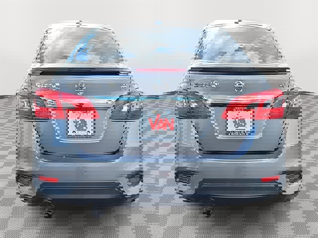 Used 2019 Nissan Sentra SR image 6