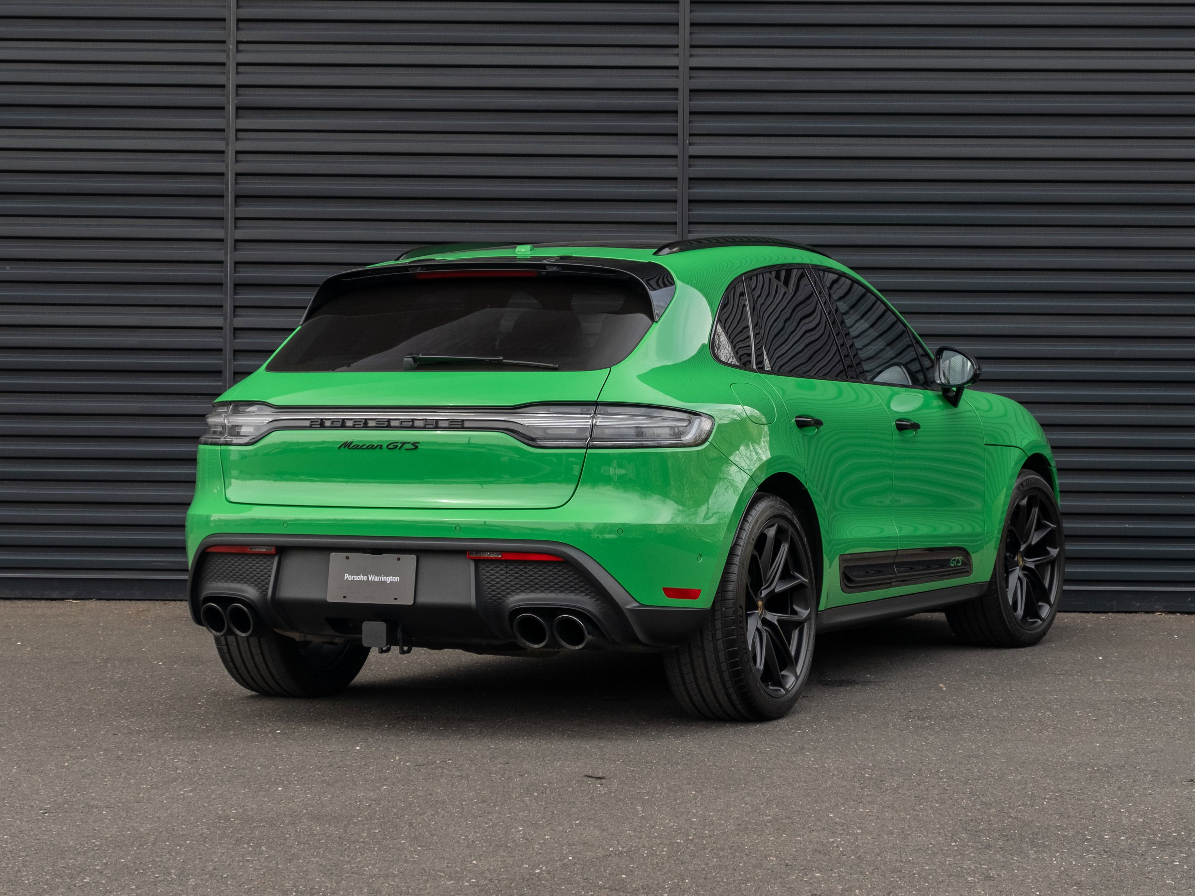 Certified 2025 Porsche Macan GTS image 8