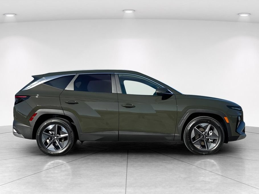 New 2026 Hyundai Tucson SEL FWD image 3