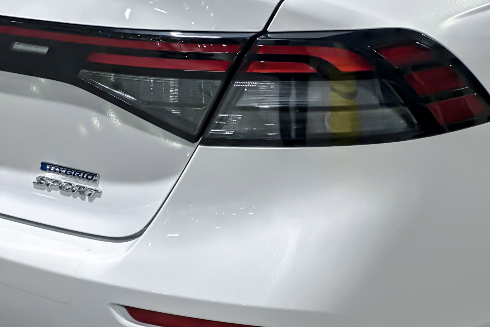 Used 2023 Honda Accord Sport image 12