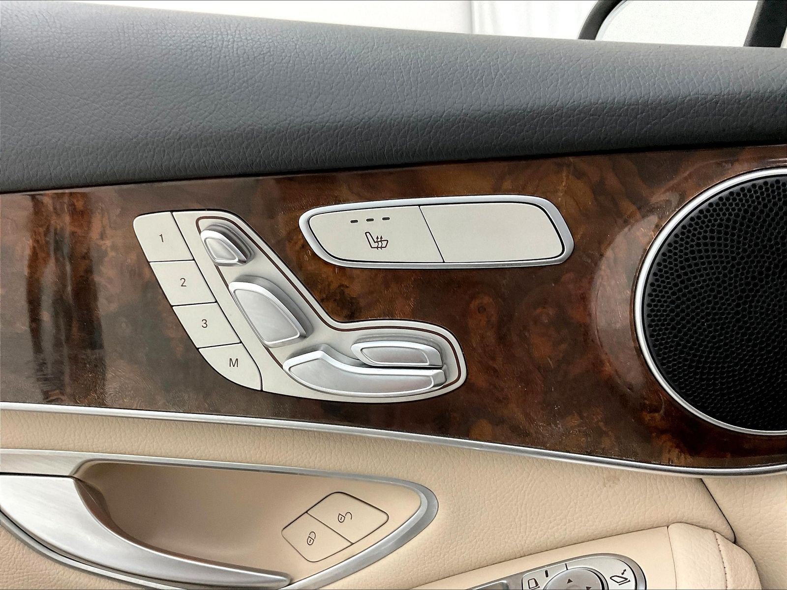 Used 2018 Mercedes-Benz GLC 300 4MATIC image 37