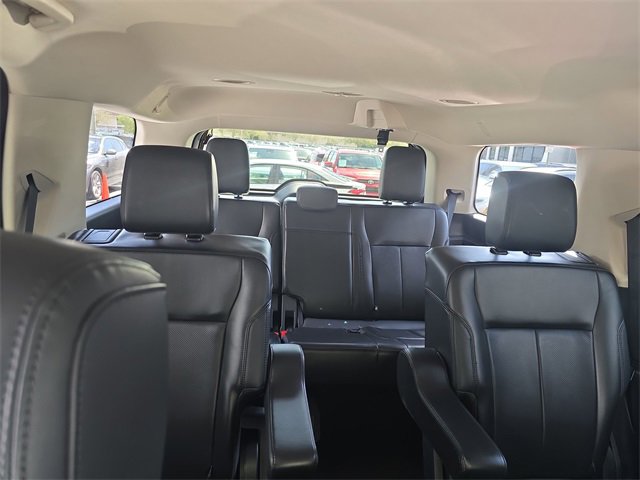 Used 2023 Ford Expedition XLT image 19