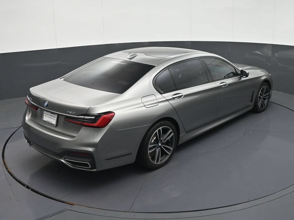 Used 2022 BMW 750i xDrive w/ M Sport Package AWD/4WD image 28