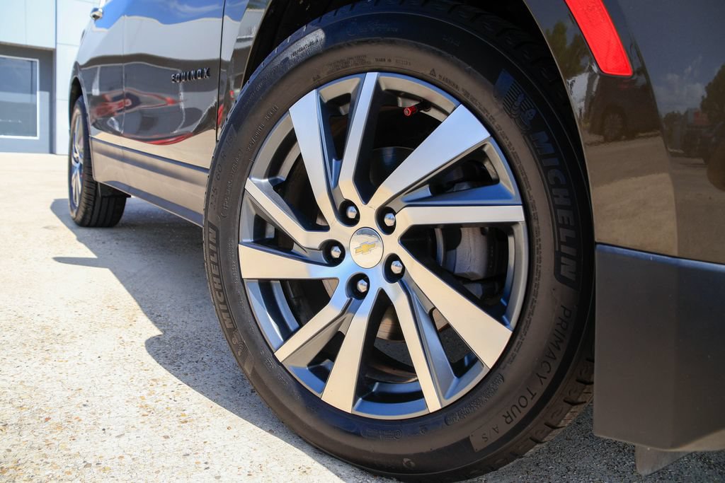 Used 2024 Chevrolet Equinox Premier FWD image 27