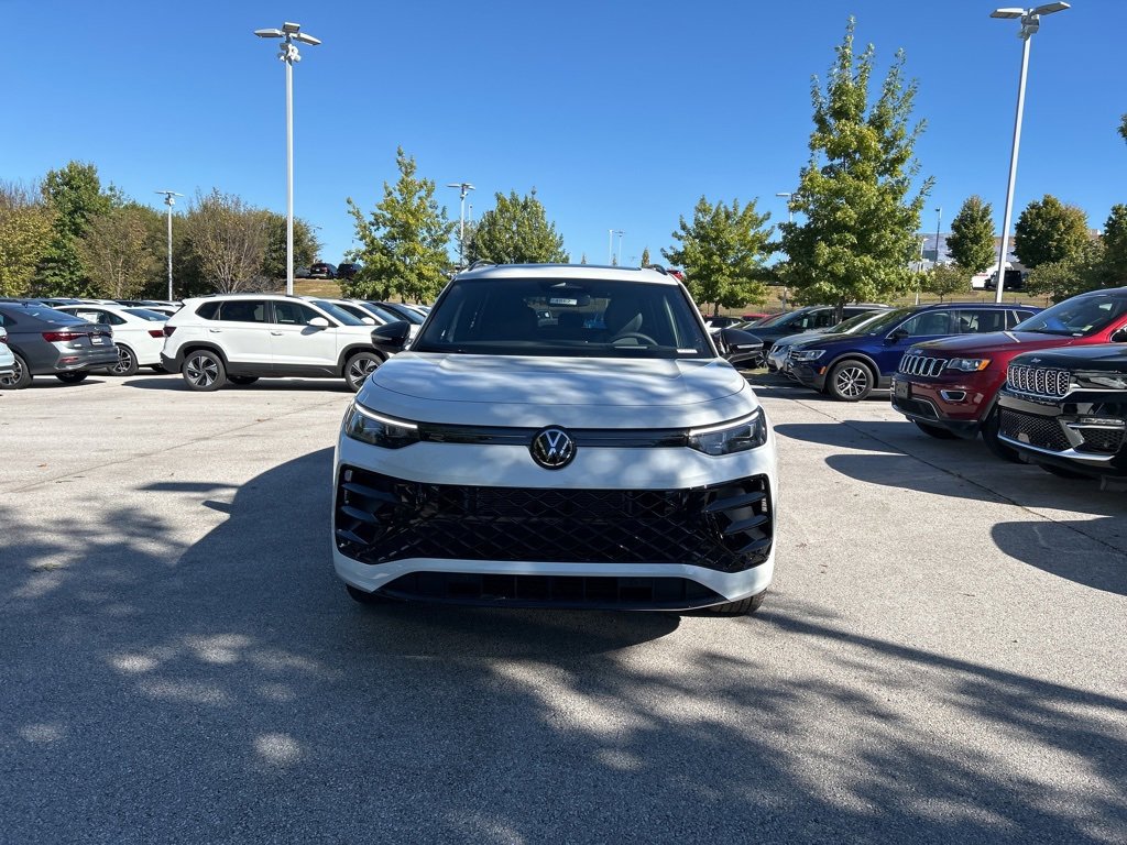 New 2026 Volkswagen Tiguan SE R-Line image 8