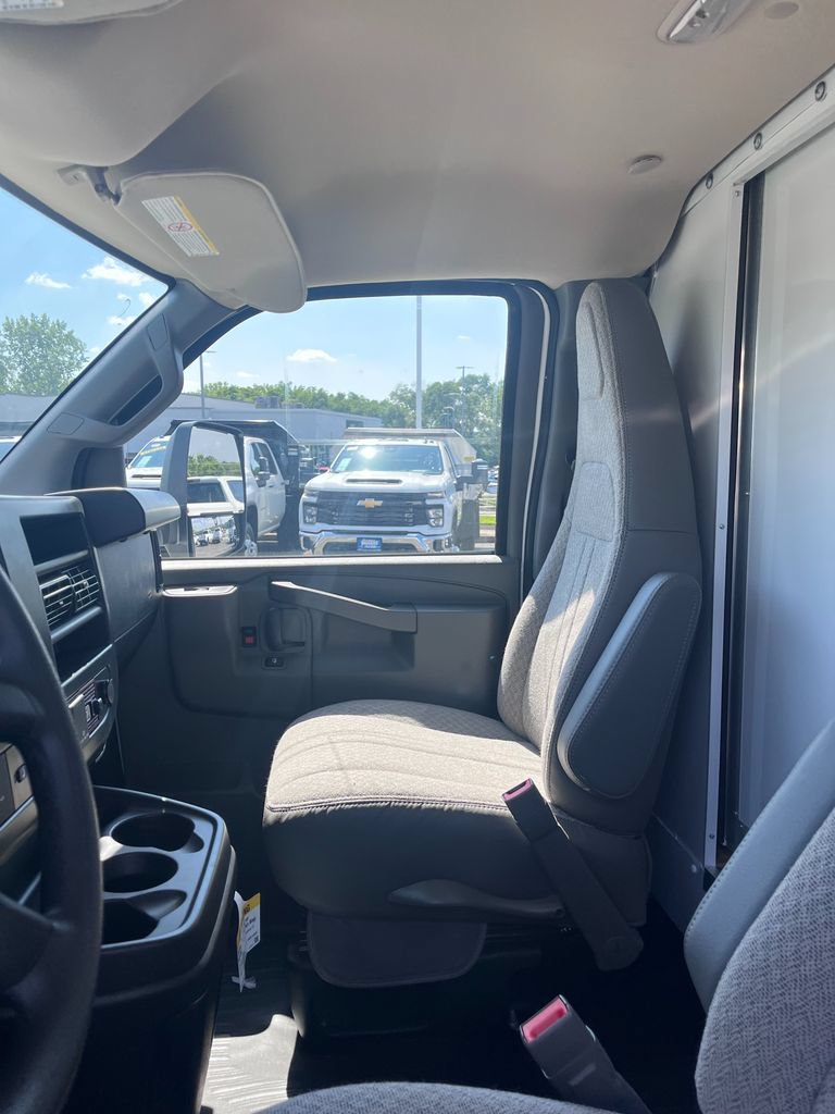 New 2026 Chevrolet Express 3500 w/ Power Convenience Package RWD image 8