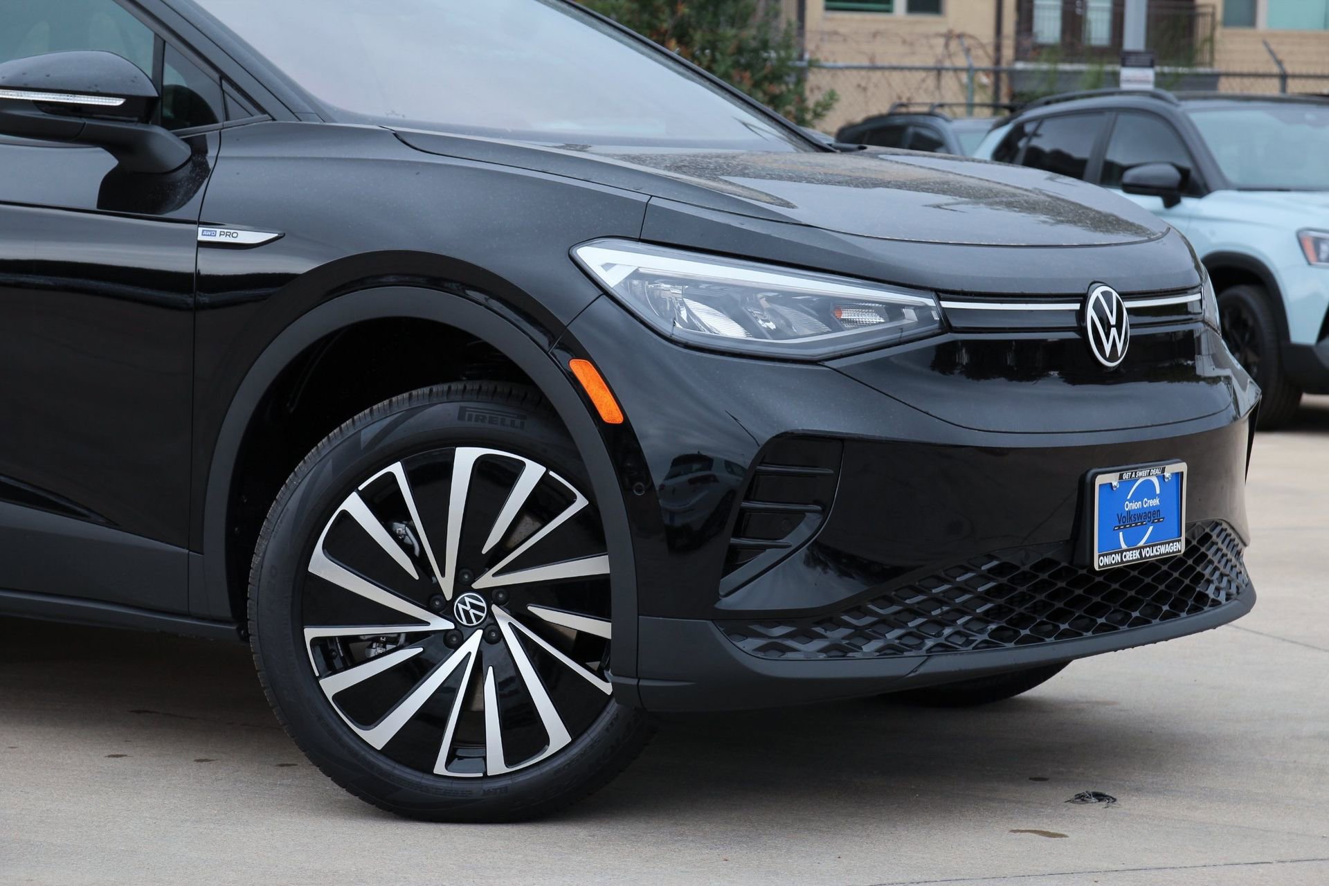 New 2025 Volkswagen ID.4 Pro AWD/4WD image 2