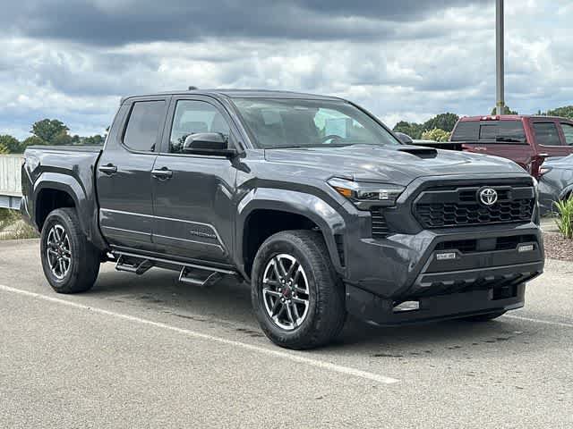 Used 2025 Toyota Tacoma TRD Sport AWD/4WD image 20