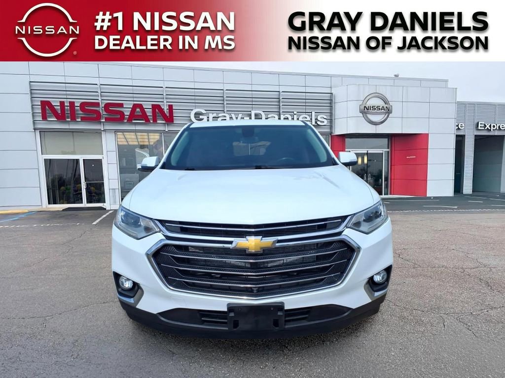 Used 2021 Chevrolet Traverse LT w/ LT Premium Package FWD video 2