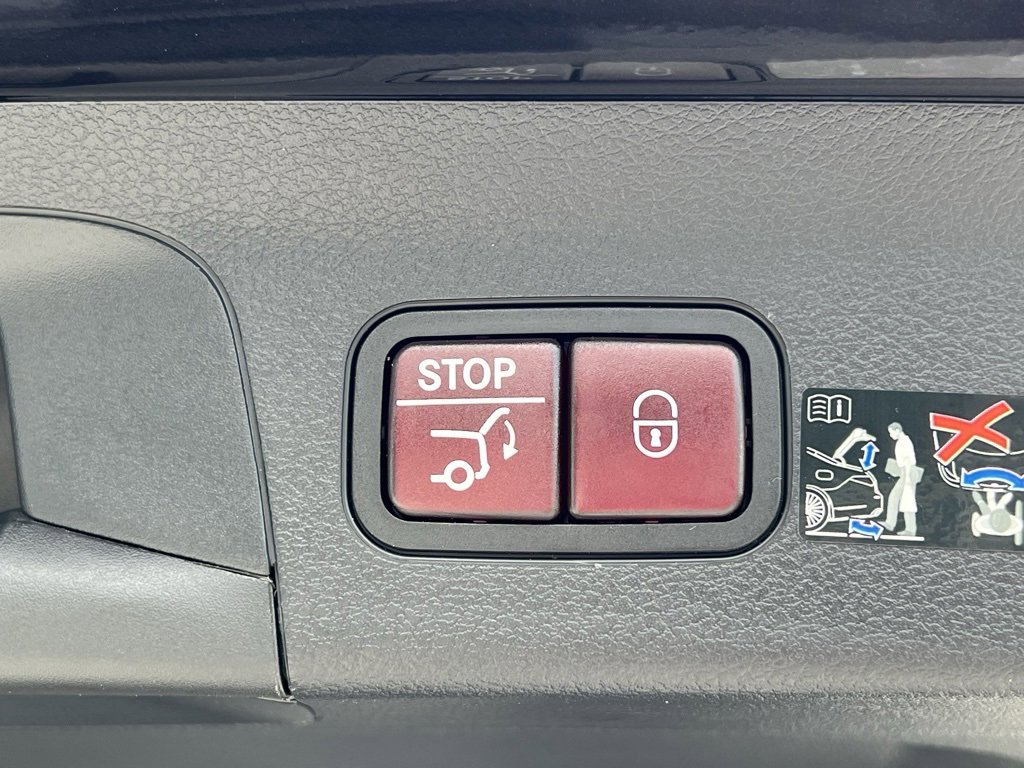 New 2025 Mercedes-Benz GLS 63 AMG 4MATIC image 16