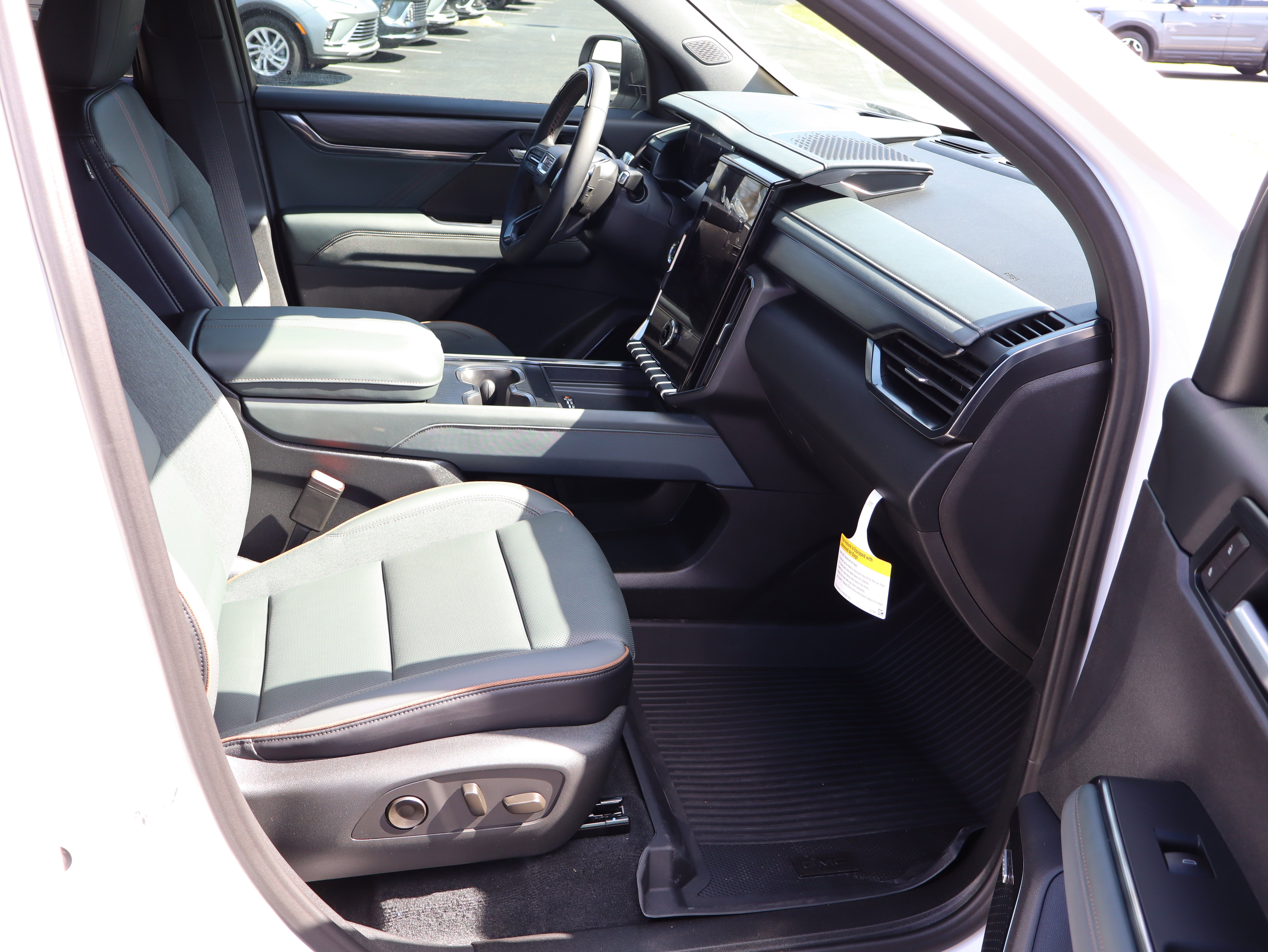 New 2026 GMC Acadia AT4 w/ Super Cruise Package image 27