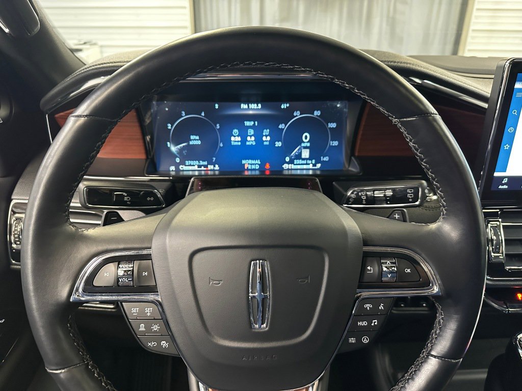 Used 2023 Lincoln Navigator Reserve image 7