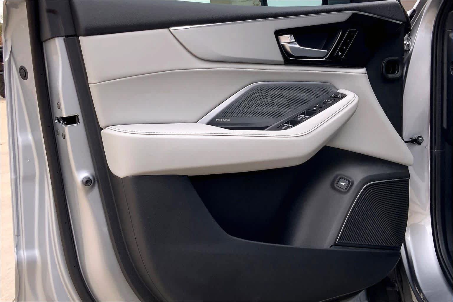 New 2026 Acura MDX FWD w/ Technology Package image 16
