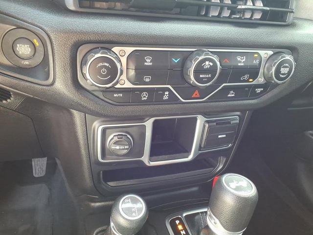Used 2024 Jeep Wrangler Unlimited Sport AWD/4WD image 12