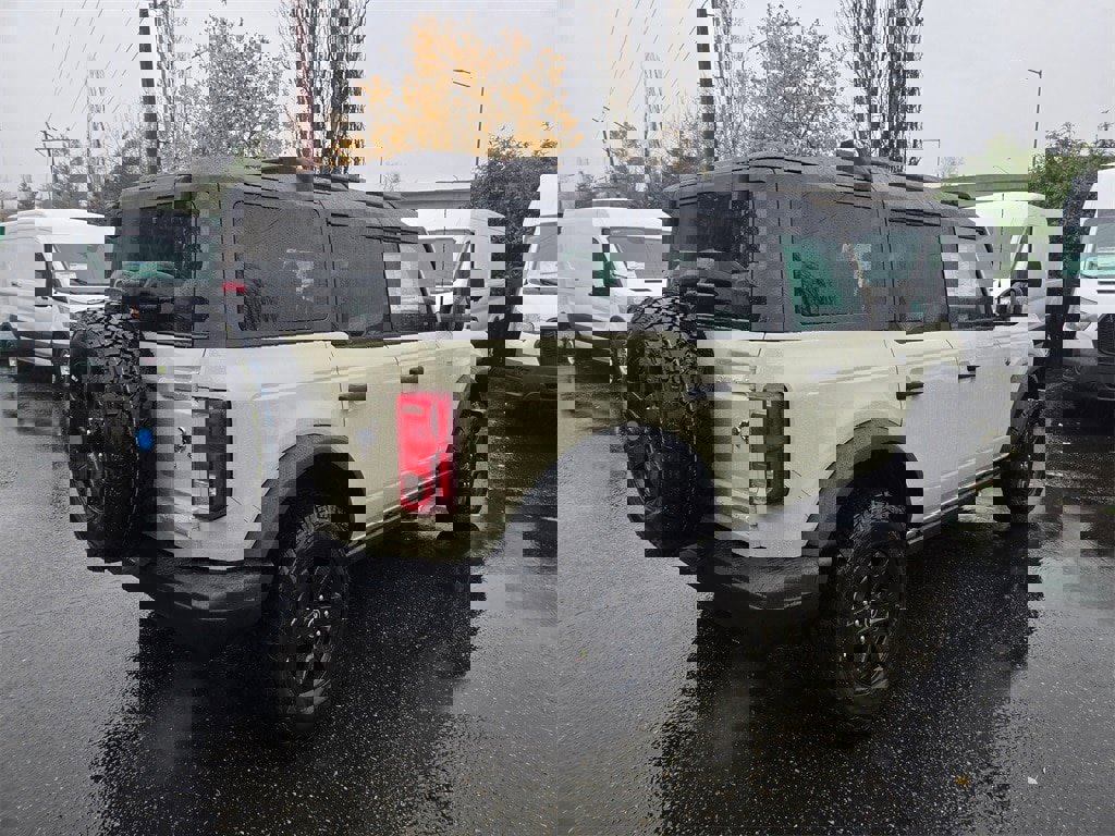 New 2025 Ford Bronco Big Bend w/ Black Diamond Package image 5