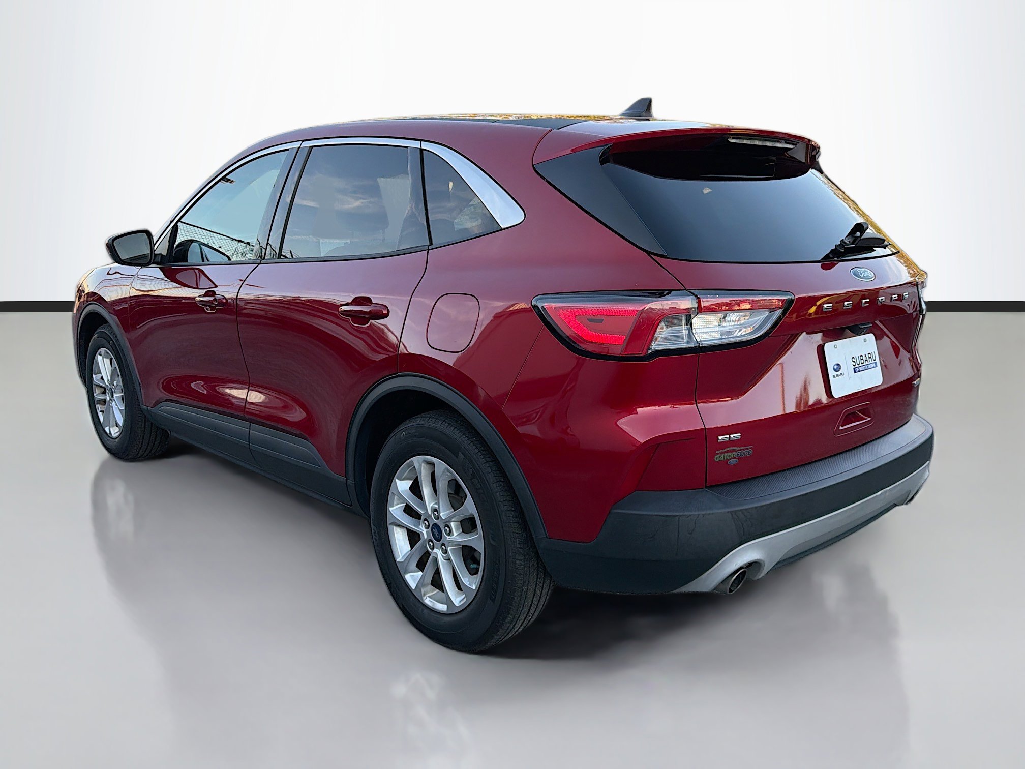 Used 2020 Ford Escape SE image 5