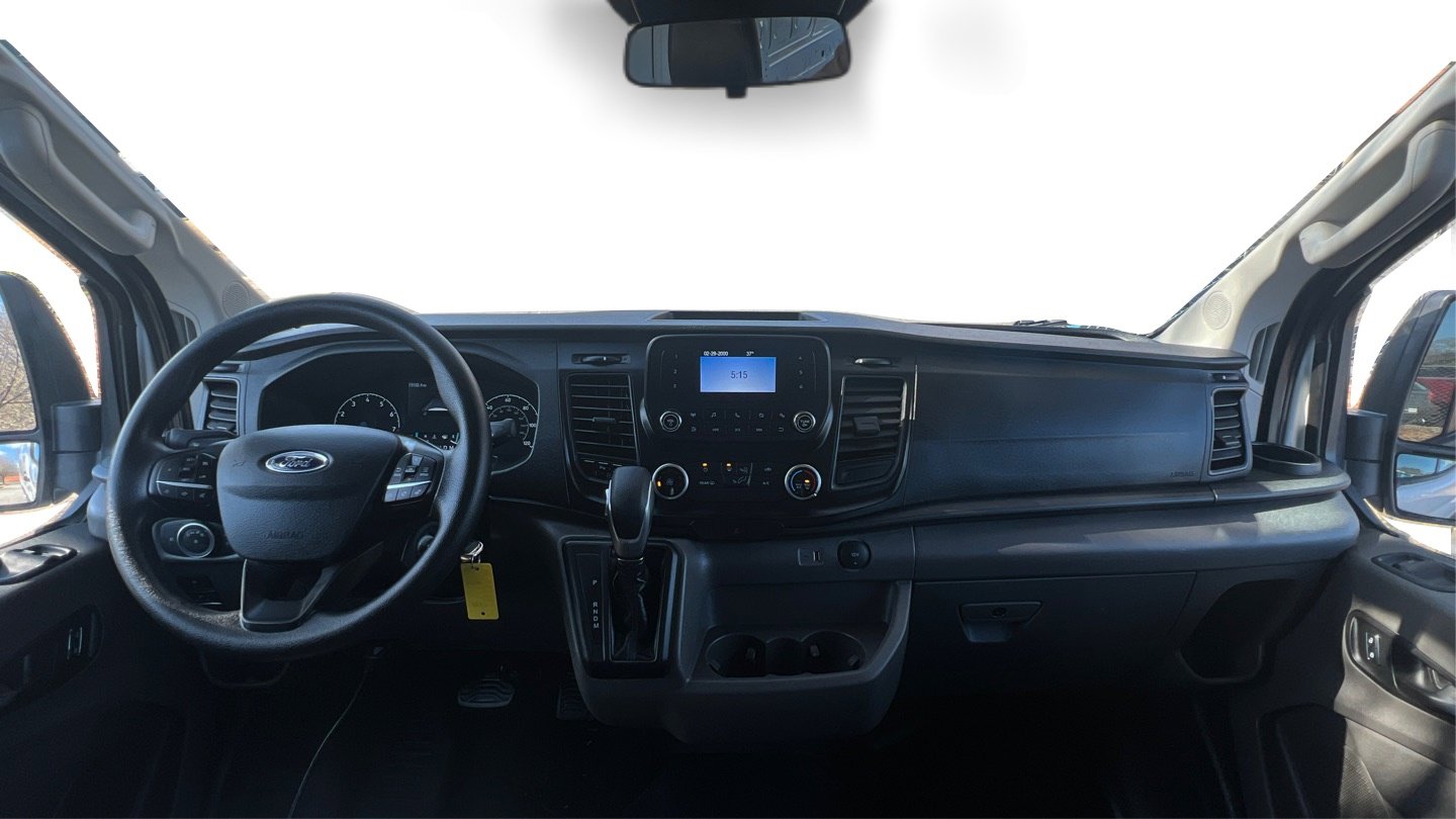 Used 2024 Ford Transit 250 Low Roof AWD image 29