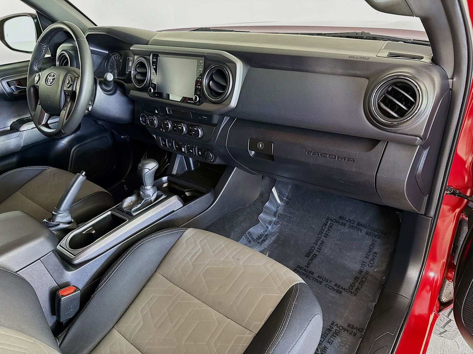 Used 2022 Toyota Tacoma TRD Off-Road w/ Technology Package image 26