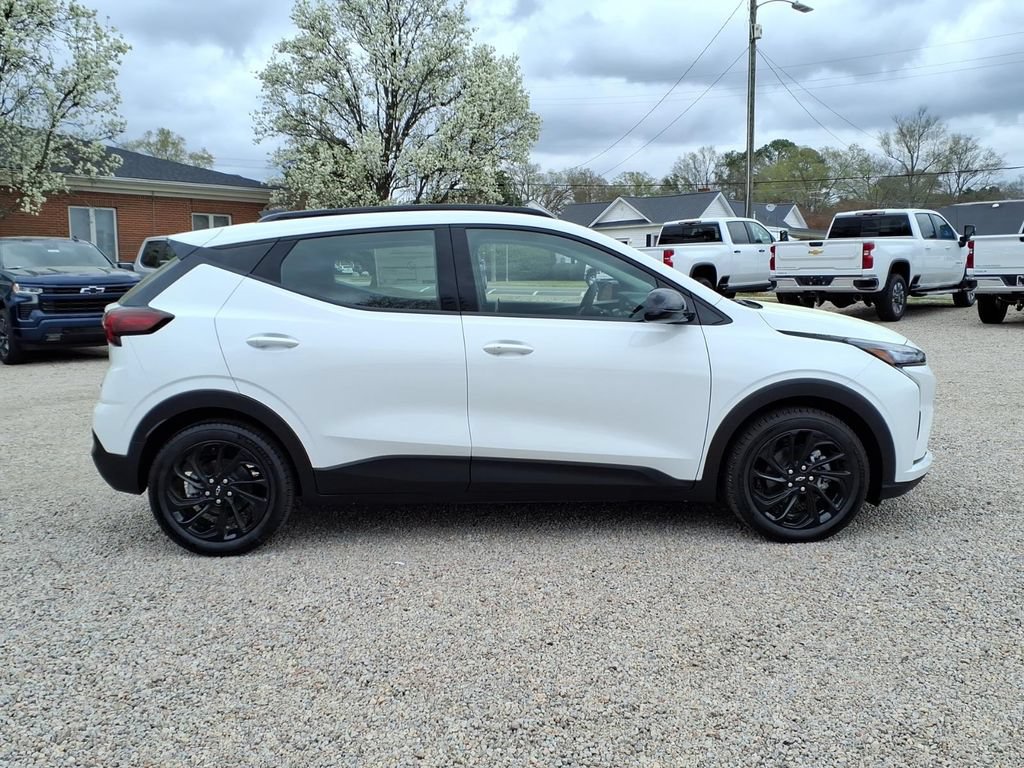 New 2027 Chevrolet Bolt RS FWD image 9