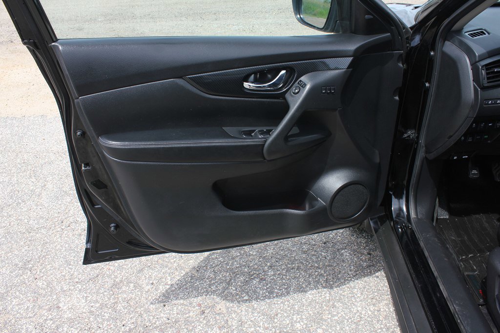 Used 2017 Nissan Rogue SL AWD/4WD image 28