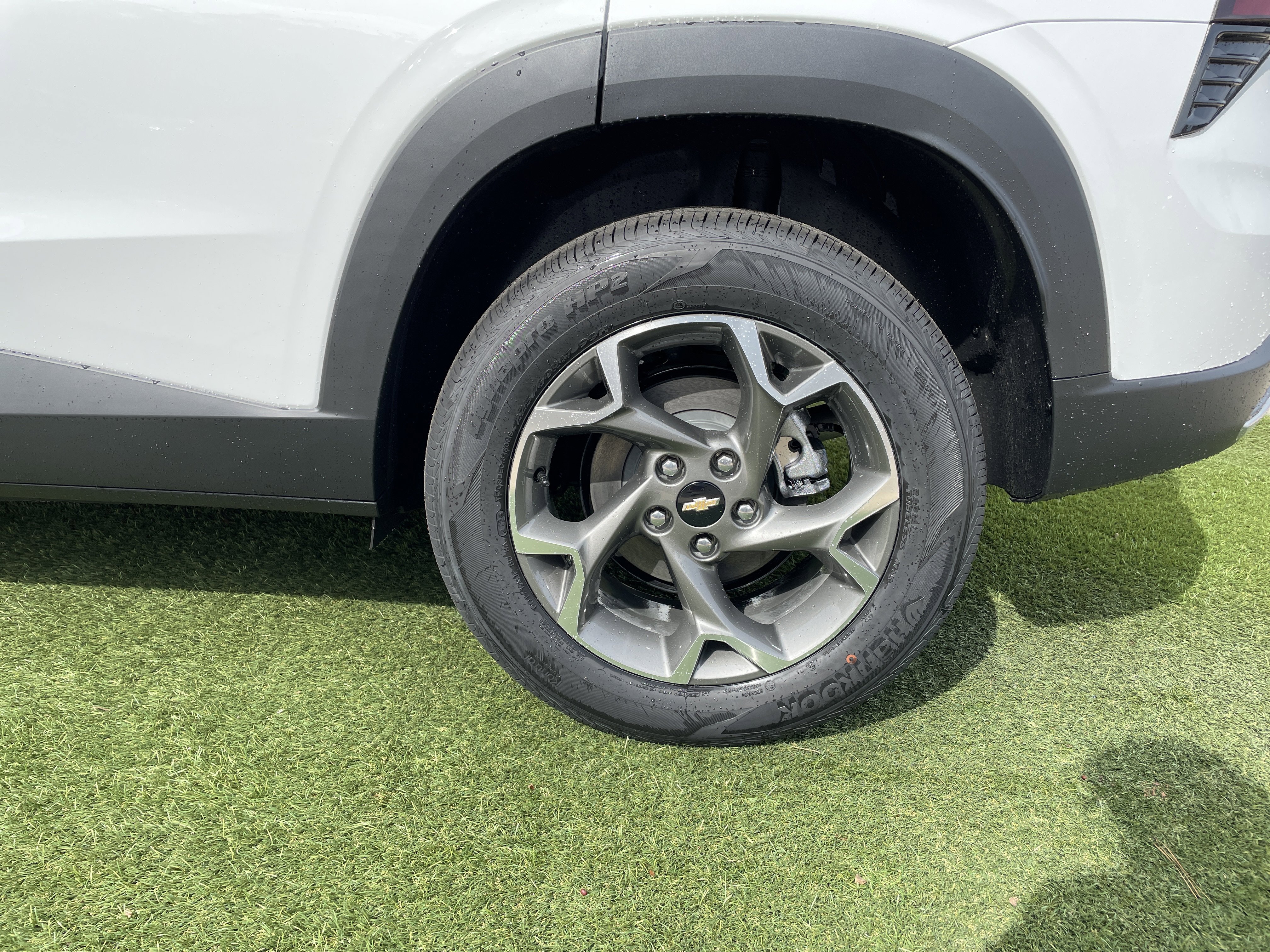 New 2025 Chevrolet Trax LT w/ Driver Confidence Package image 9