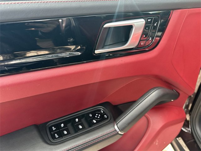 Used 2019 Porsche Cayenne image 15