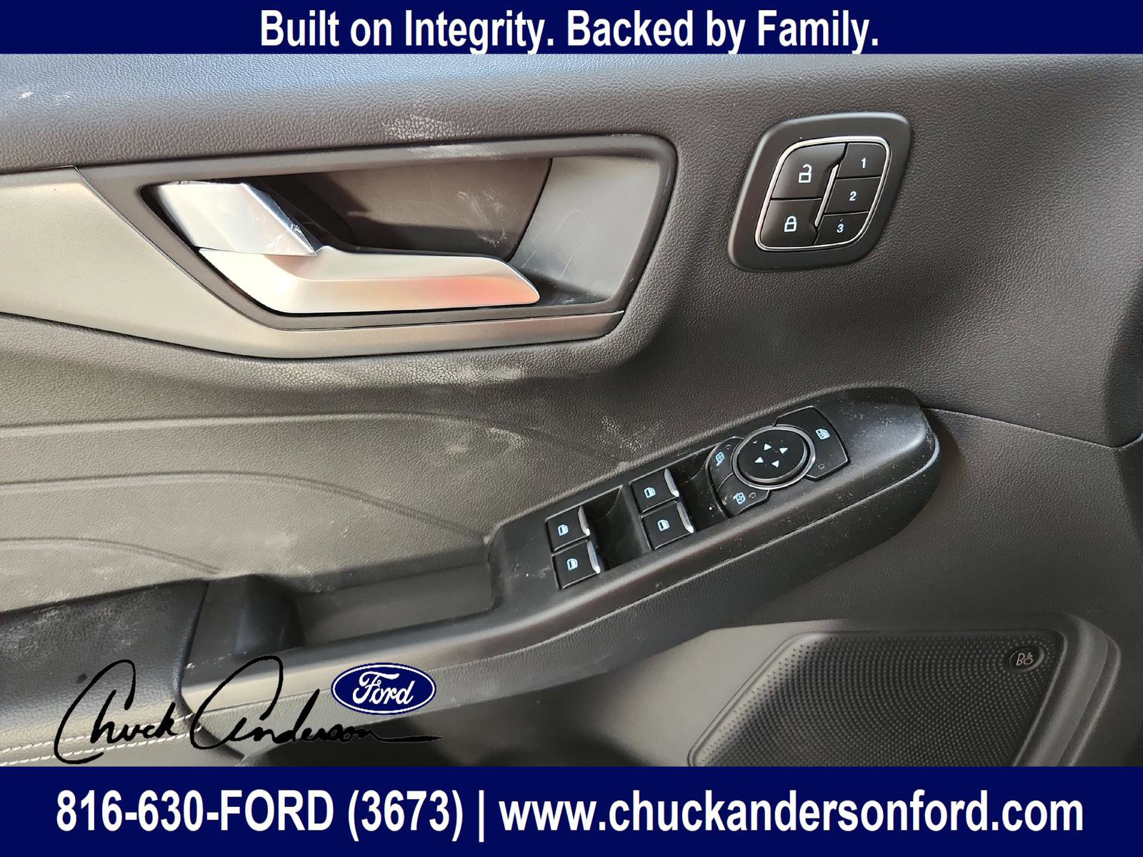 New 2025 Ford Escape Active w/ Active Premium Tech Pack image 15