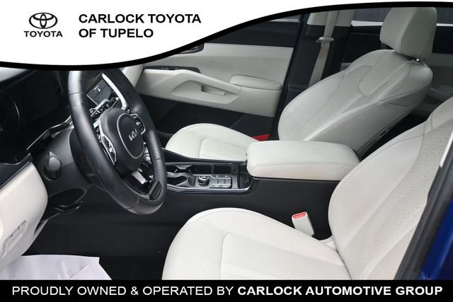 Used 2023 Kia Sorento S w/ Panoramic Sunroof Package FWD image 11