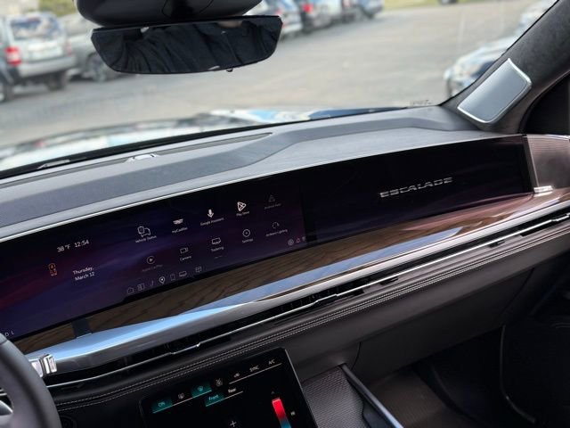 Used 2026 Cadillac Escalade Platinum Sport w/ LPO, Floor Liner Package image 33