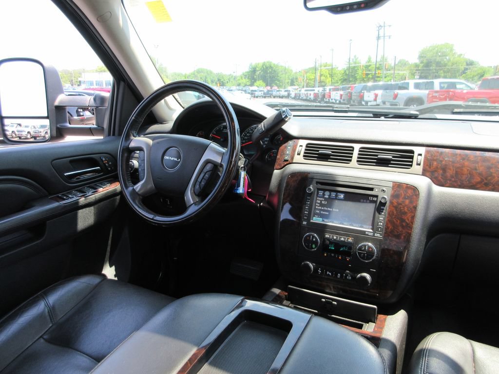 Used 2014 GMC Sierra 3500 Denali AWD/4WD image 24