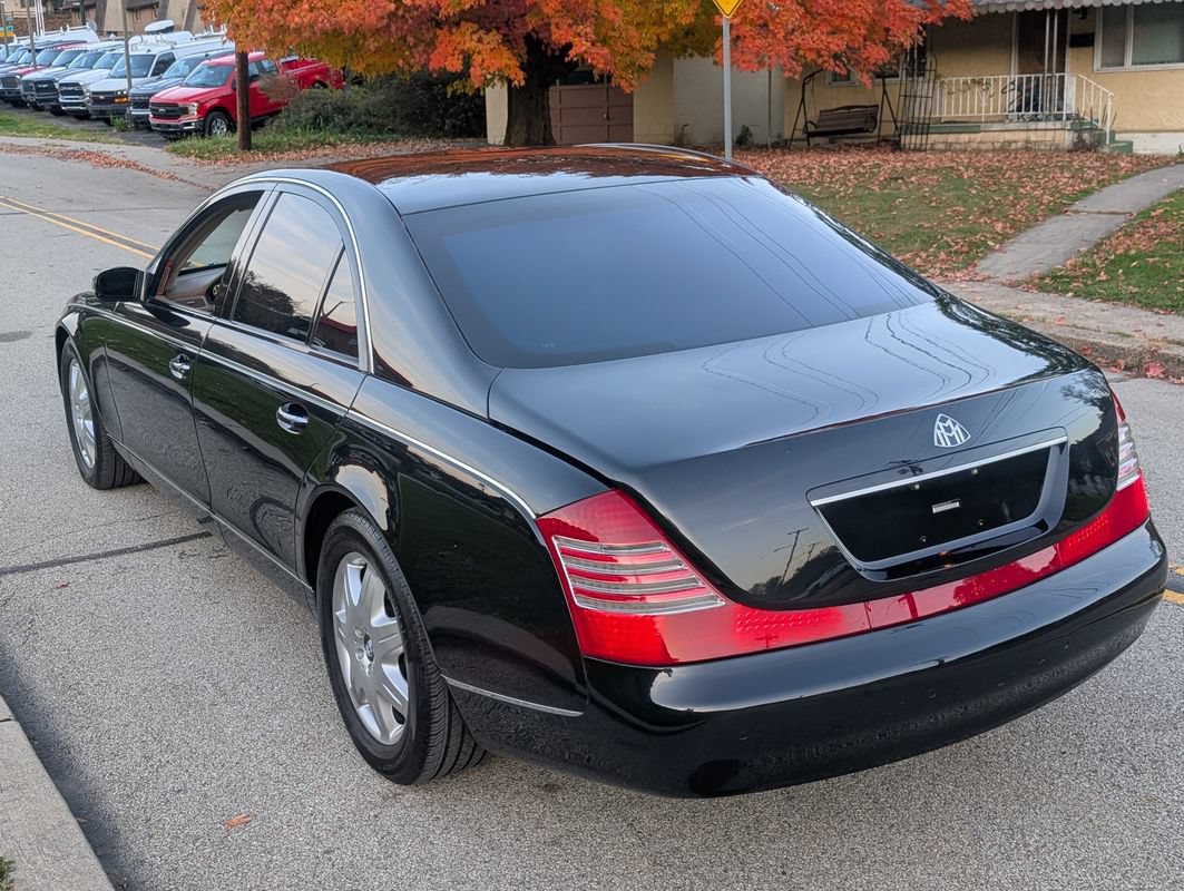 Used 2005 Maybach 57 RWD image 10