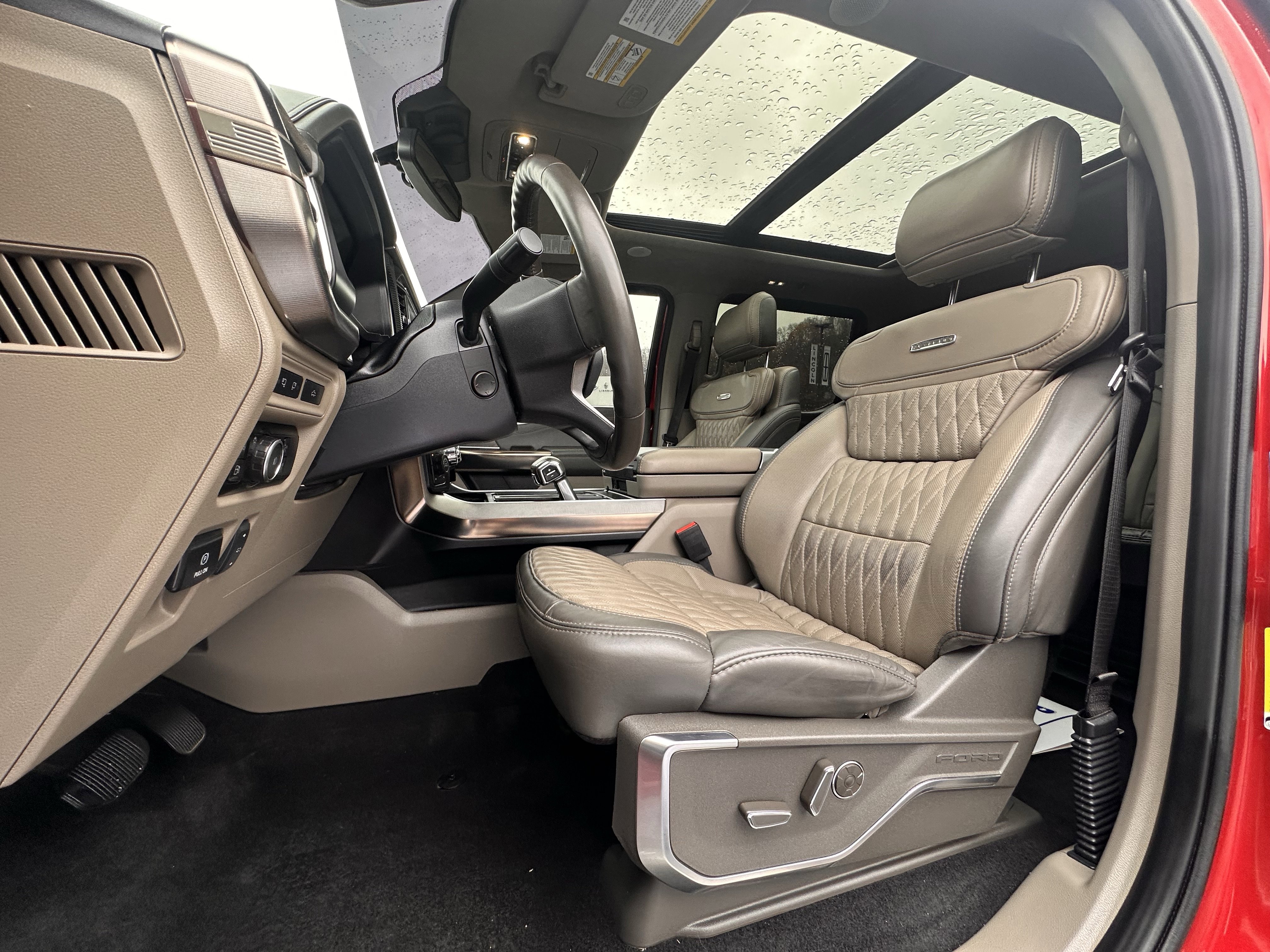 Used 2024 Ford F150 Platinum w/ Equipment Group 703A Plus image 7