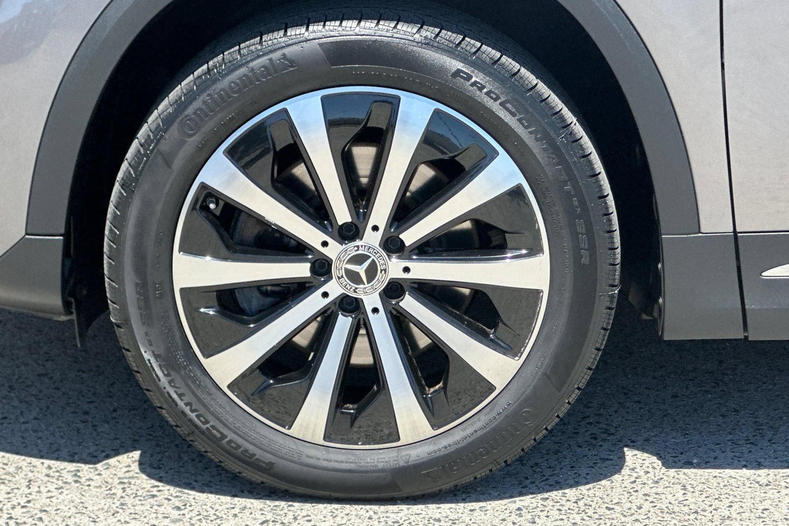Certified 2023 Mercedes-Benz GLA 250 w/ Premium Package image 36