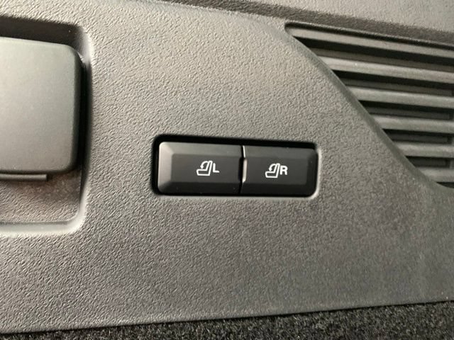 New 2026 Lincoln Nautilus Reserve w/ Jet Appearance Package AWD/4WD image 7