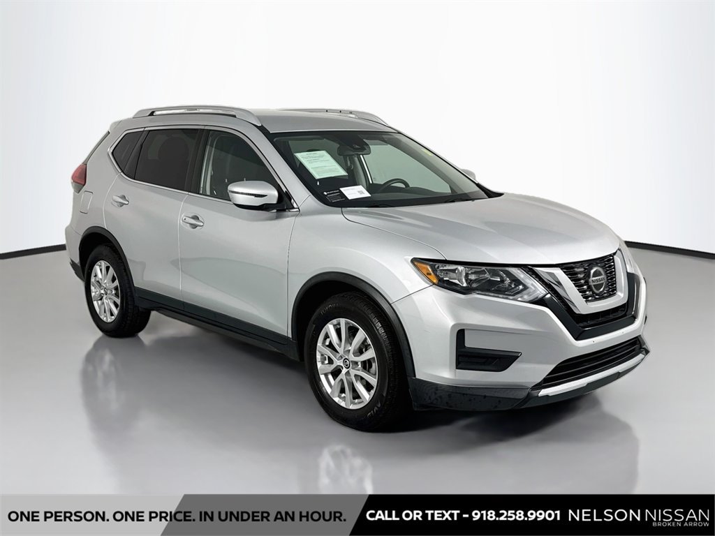 Used 2019 Nissan Rogue SV FWD image 3