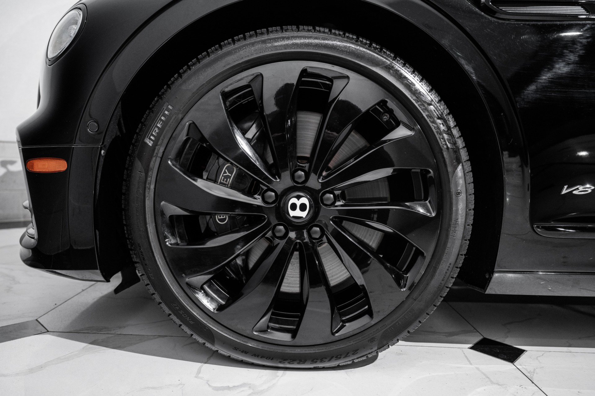 Used 2022 Bentley Flying Spur V8 image 6