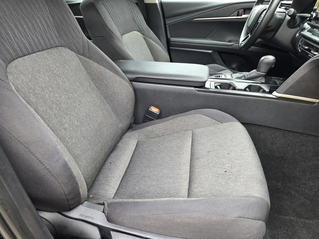 Used 2025 Toyota Camry LE FWD image 11