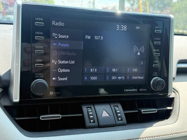 Used 2019 Toyota RAV4 XLE Premium FWD image 23