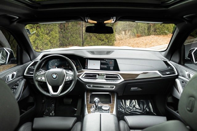 Used 2019 BMW X5 xDrive40i w/ Parking Assistance Package image 15