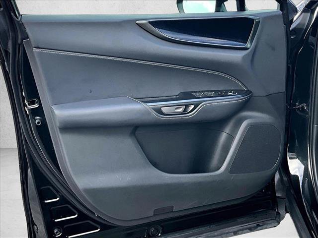 Used 2025 Lexus NX 250 FWD w/ Accessory Package (Z2) image 17