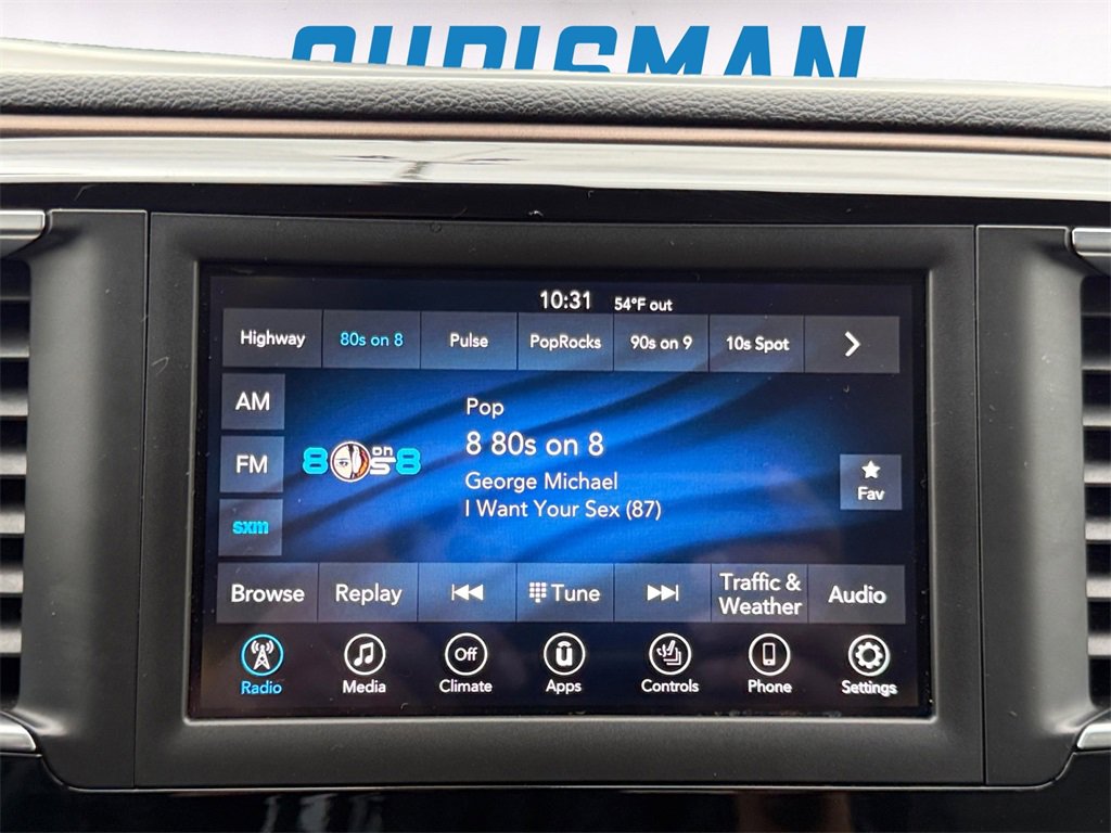 Used 2018 Chrysler Pacifica Touring-L image 14