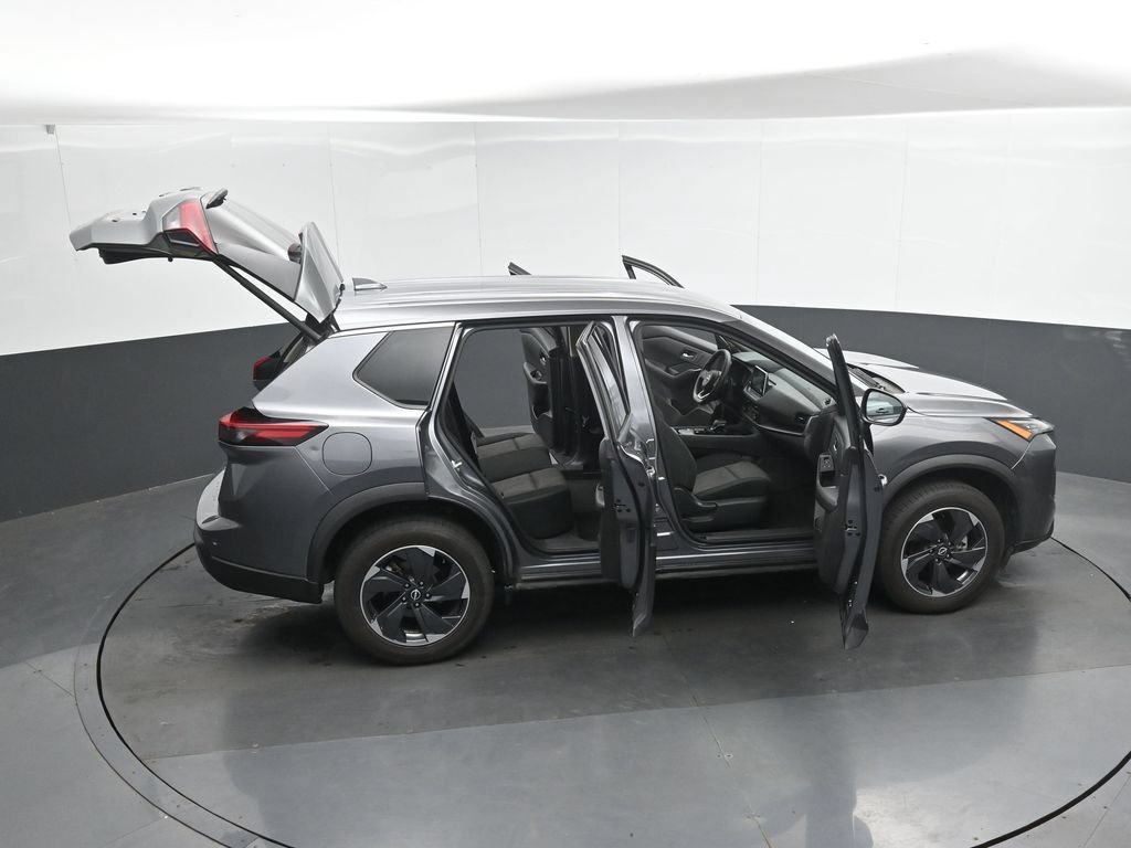 Used 2024 Nissan Rogue SV FWD image 49