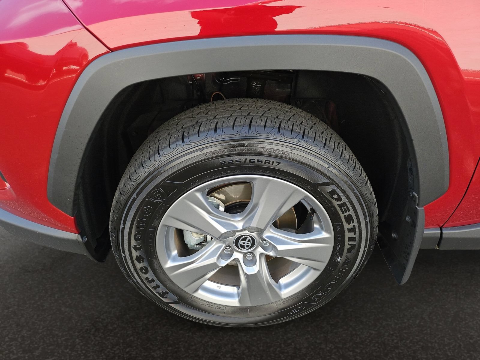 Used 2025 Toyota RAV4 XLE w/ Convenience Package AWD/4WD image 39