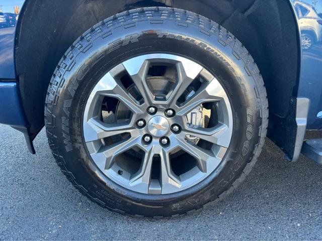 Used 2023 Chevrolet Silverado 1500 High Country w/ Technology Package image 8