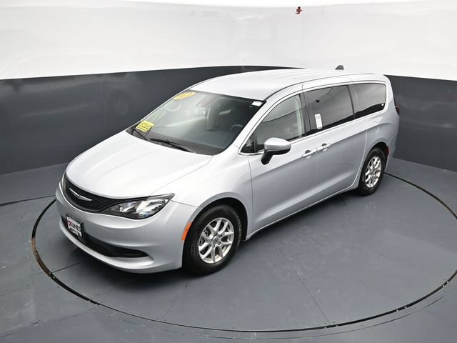 Used 2023 Chrysler Voyager LX FWD image 44