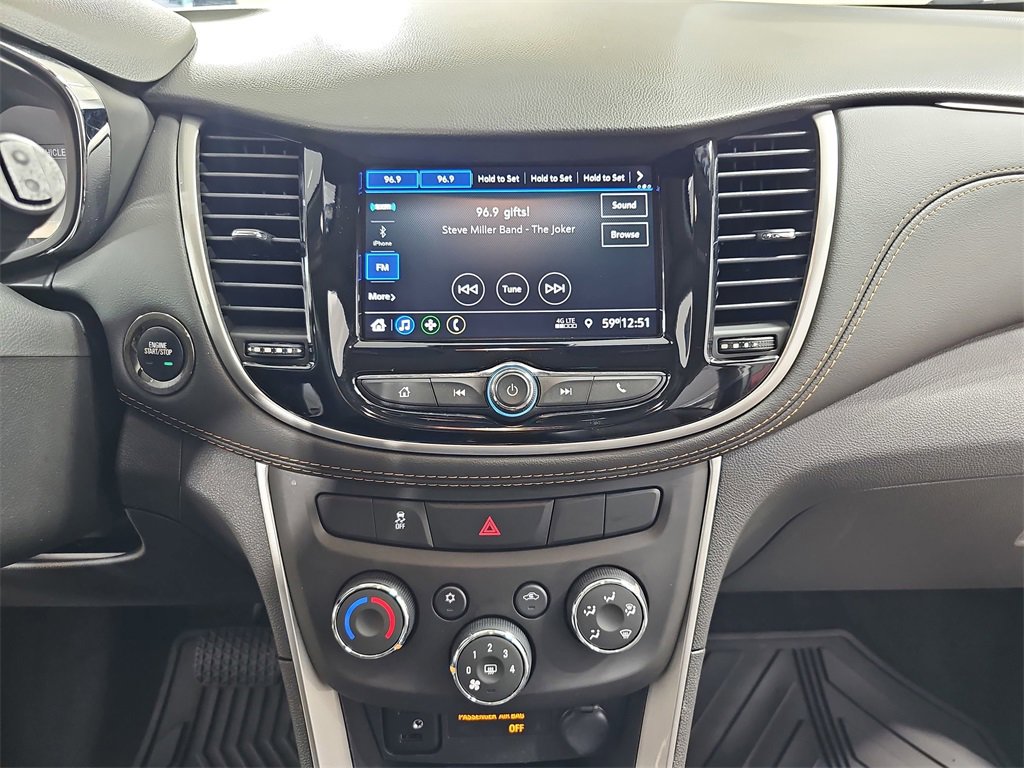 Certified 2022 Chevrolet Trax LT w/ LT Convenience Package image 25