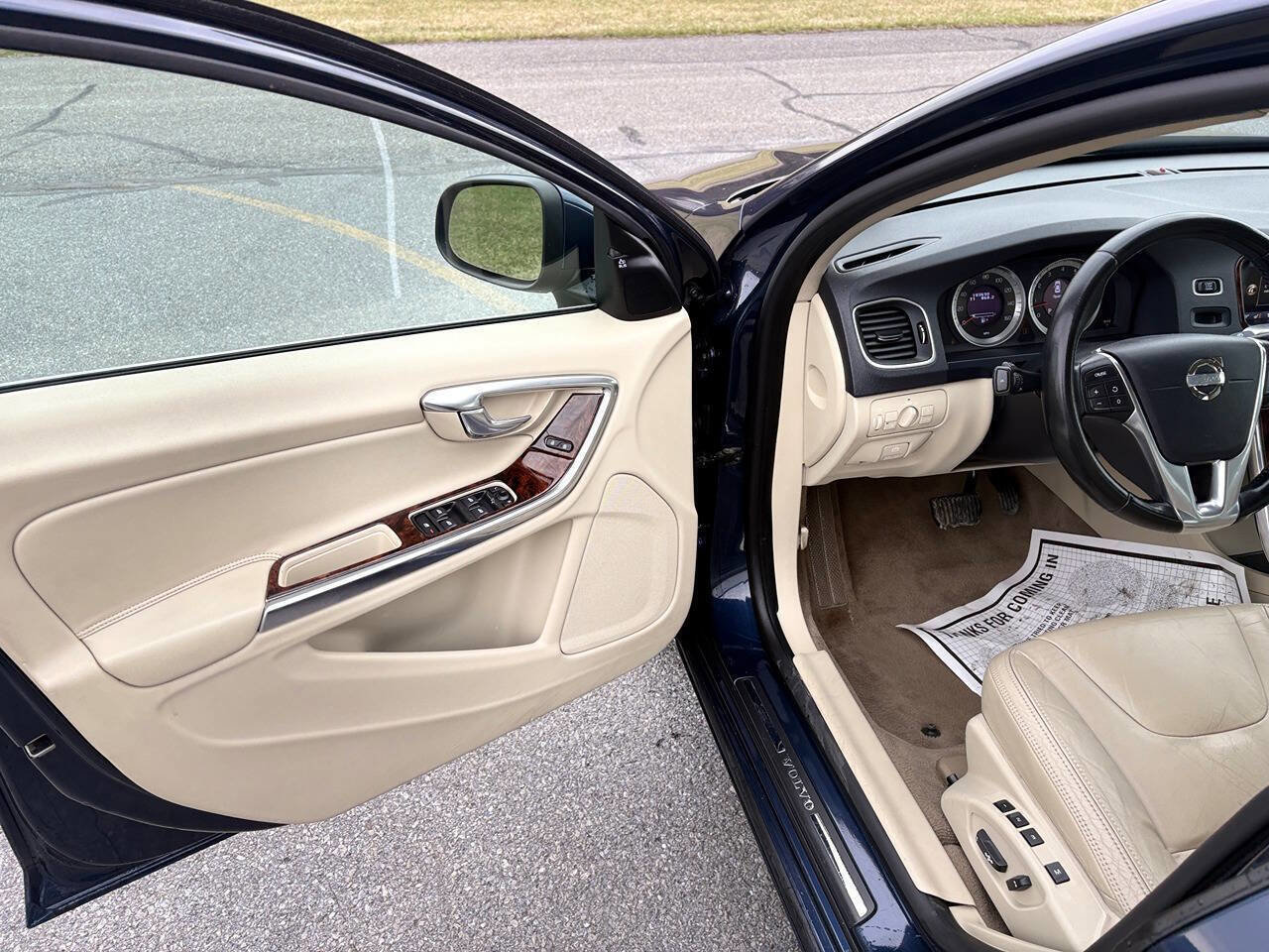 Used 2013 Volvo S60 T5 image 8