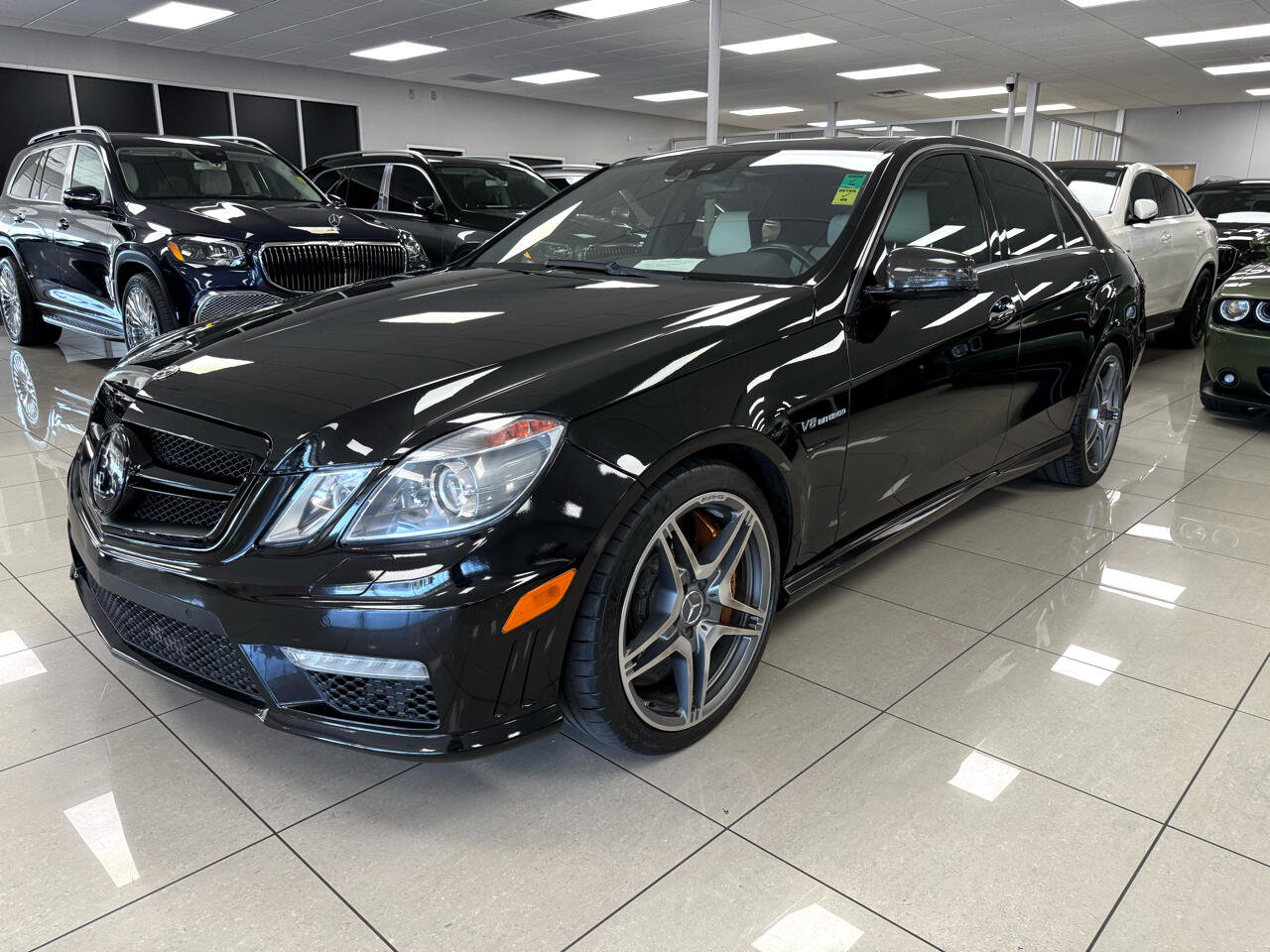 Used 2013 Mercedes-Benz E 63 AMG Sedan w/ AMG Performance Pkg image 8