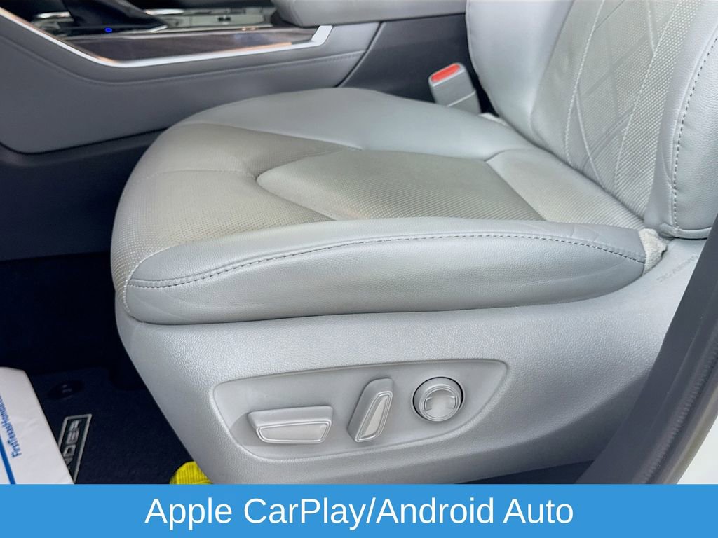 Used 2022 Toyota Highlander Platinum image 24