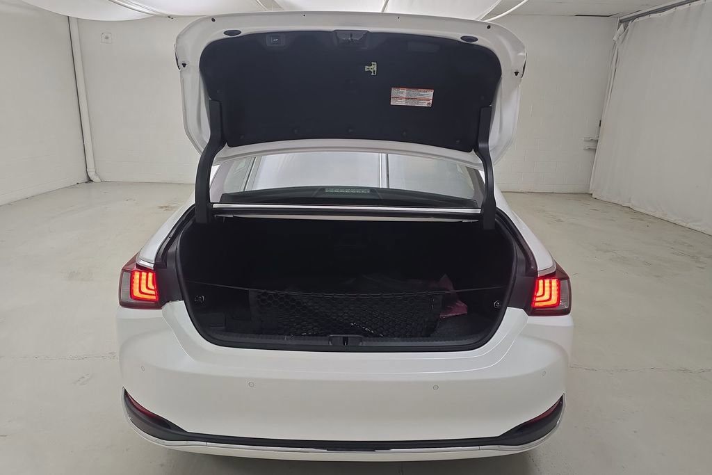 Used 2023 Lexus ES 300h Ultra Luxury image 29